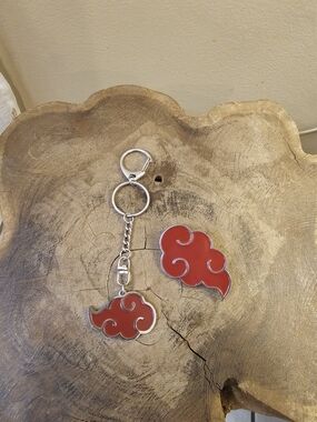 Naruto Shippuden Akatsuki Cloud Keychain & Lapel Pin-red